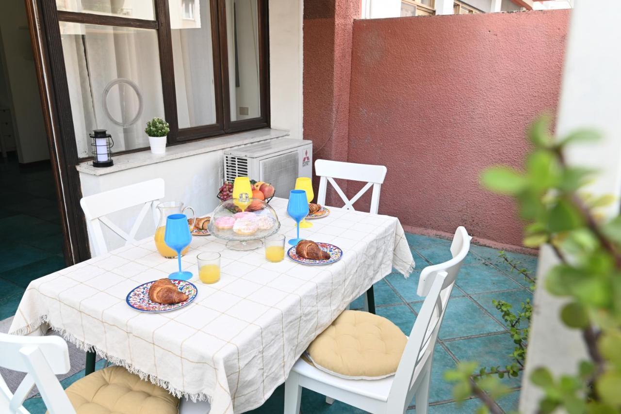 Izzhome Holiday Terrace Cagliari Exteriör bild