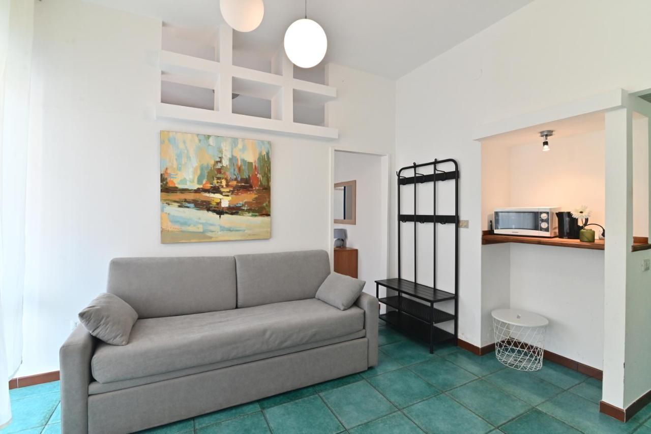 Izzhome Holiday Terrace Cagliari Exteriör bild