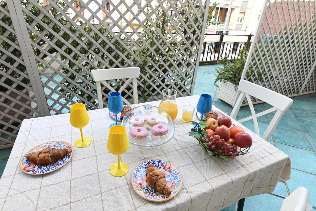 Izzhome Holiday Terrace Cagliari Exteriör bild
