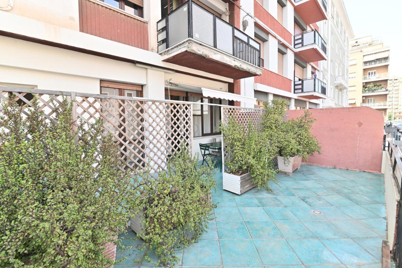 Izzhome Holiday Terrace Cagliari Exteriör bild